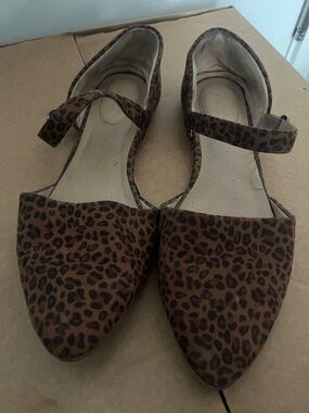Universal Thread Leopard-Print Pointed Mary Jane Flats - Brown